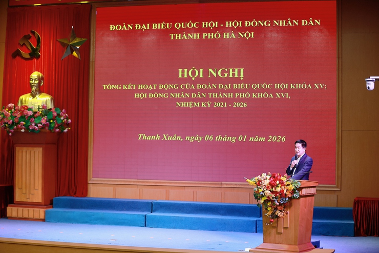 Đại biểu HĐND phường Thanh Xuân dự Hội nghị tổng kết công tác nhiệm kỳ của Đoàn ĐBQH Thành phố khóa XV, HĐND Thành phố- Ảnh 1.