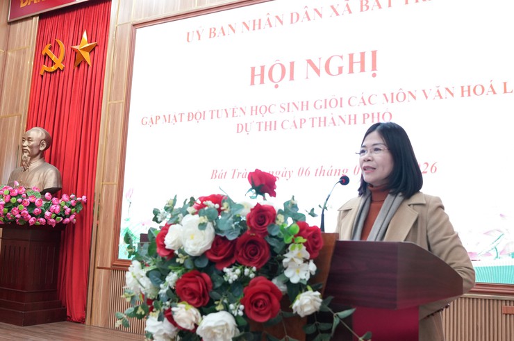 UBND xã Bát Tràng gặp mặt, động viên đội tuyển học sinh giỏi lớp 9 dự thi cấp Thành phố- Ảnh 2.