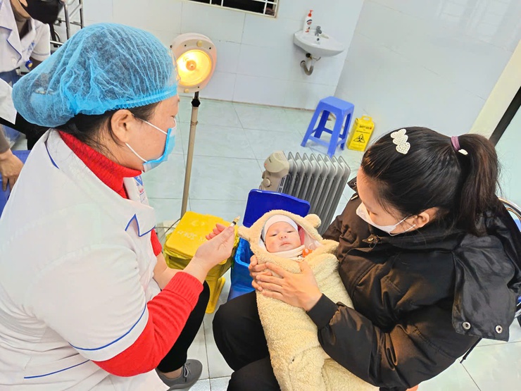 Đoài Phương mở thêm điểm tiêm chủng thường xuyên thứ 3 - Ảnh 1.