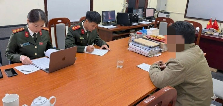 Công an xã Đoài Phương xử phạt 1 trường hợp bình luận, đăng tải nội dung xúc phạm uy tín cơ quan, tổ chức- Ảnh 1.