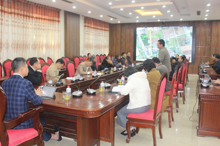 Đồng chí Bí thư Đảng ủy xã Phú Xuyên tiếp công dân chuyên đề xóm Chợ Tía- Ảnh 1.