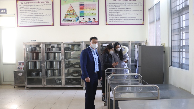 
PHÚ XUYÊN TĂNG CƯỜNG KIỂM TRA CÔNG TÁC AN TOÀN THỰC PHẨM DỊP TẾT, VÀ LỄ HỘI XUÂN NĂM  2026
- Ảnh 10.