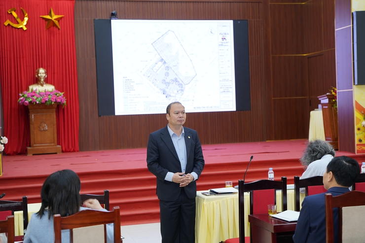 Hội nghị nghe báo cáo phương án quy hoạch, thiết kế trung tâm thiết kế, sáng tạo, giới thiệu quảng bá và bán sản phẩm làng nghề truyền thống xã Chuyên Mỹ- Ảnh 5.