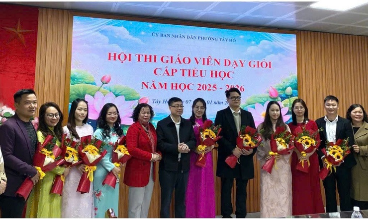 Phường Tây Hồ khai mạc Hội thi “Giáo viên dạy giỏi” cấp Tiểu học năm học 2025 - 2026- Ảnh 5.