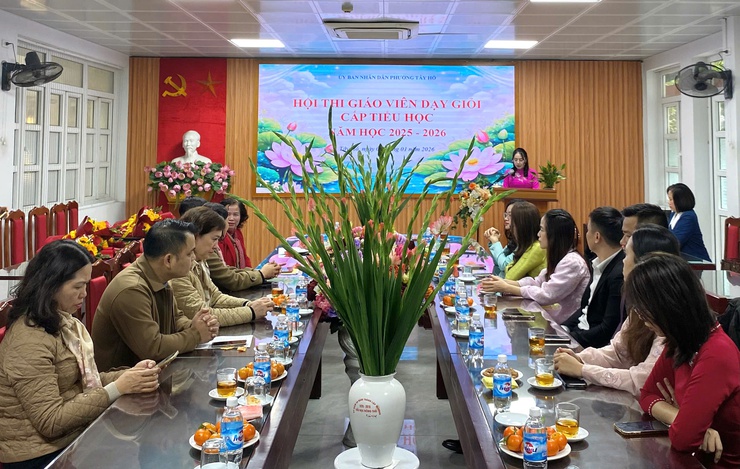 Phường Tây Hồ khai mạc Hội thi “Giáo viên dạy giỏi” cấp Tiểu học năm học 2025 - 2026- Ảnh 1.