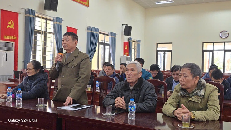 UBND XÃ ỨNG HÒA TỔ CHỨC HỘI NGHỊ XÉT DUYỆT HỒ SƠ TINH GIẢN BIÊN CHẾ THEO NGHỊ ĐỊNH 154/2025/NĐ-CP- Ảnh 2.