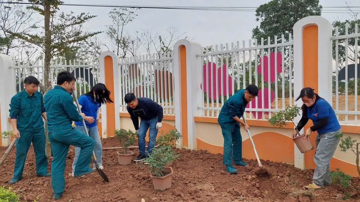 PHÁT HUY TÌNH NGHĨA QUÂN – DÂN TRONG CHĂM LO SỰ NGHIỆP GIÁO DỤC- Ảnh 2.