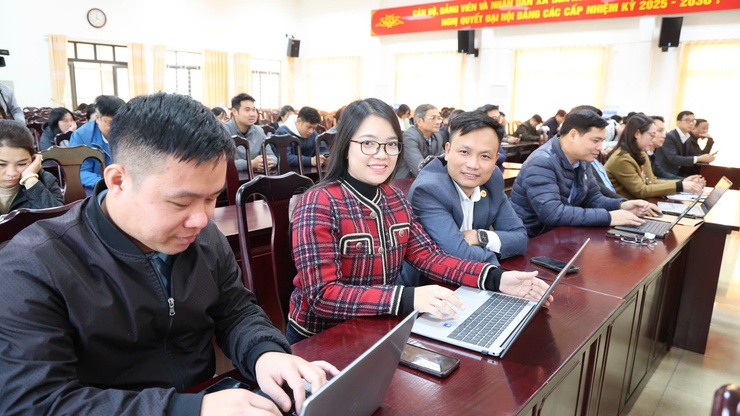 Xã Tam Hưng tổ chức hội nghị lấy ý kiến cử tri nơi công tác đối với người được dự kiến giới thiệu ứng cử Đại biểu HĐND các cấp nhiệm kỳ 2026-2031- Ảnh 5.