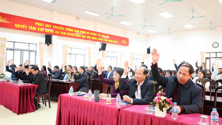 Xã Tam Hưng tổ chức hội nghị lấy ý kiến cử tri nơi công tác đối với người được dự kiến giới thiệu ứng cử Đại biểu HĐND các cấp nhiệm kỳ 2026-2031- Ảnh 3.