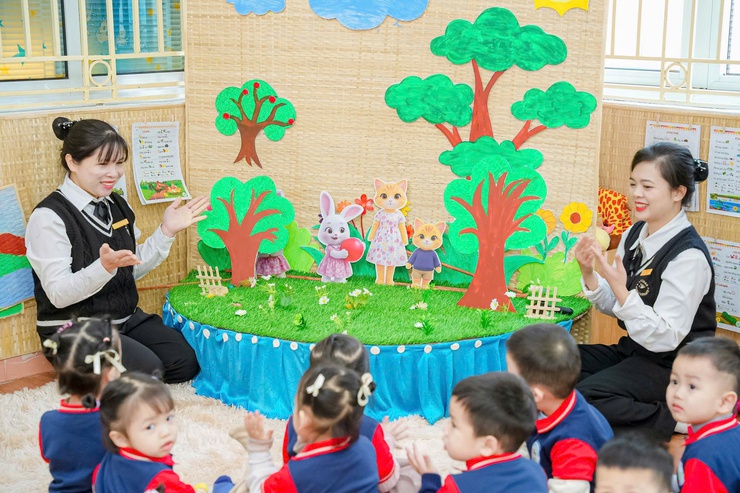 Xã Nam Phù tổ chức kiến tập chuyên đề “Xây dựng môi trường lấy trẻ làm trung tâm” tại Trường Mầm non B Vạn Phúc- Ảnh 5.