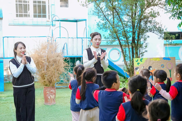 Xã Nam Phù tổ chức kiến tập chuyên đề “Xây dựng môi trường lấy trẻ làm trung tâm” tại Trường Mầm non B Vạn Phúc- Ảnh 10.