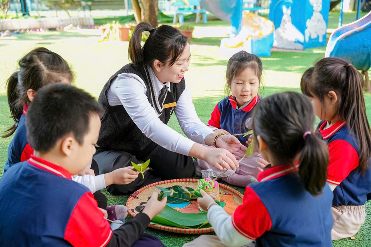 Xã Nam Phù tổ chức kiến tập chuyên đề “Xây dựng môi trường lấy trẻ làm trung tâm” tại Trường Mầm non B Vạn Phúc- Ảnh 15.