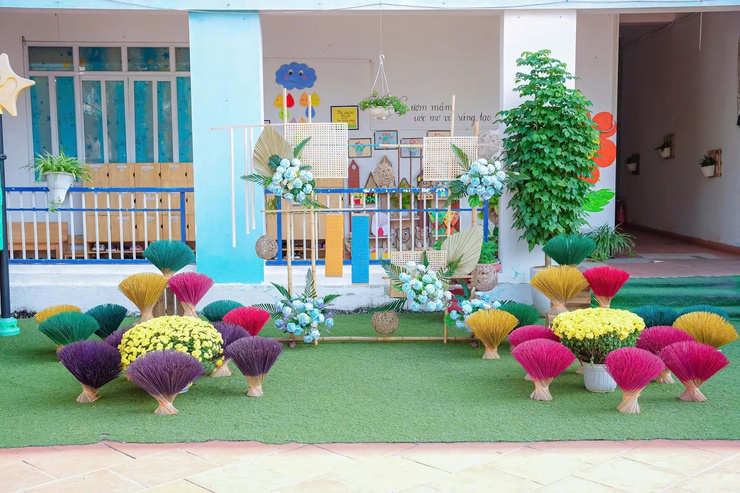 Xã Nam Phù tổ chức kiến tập chuyên đề “Xây dựng môi trường lấy trẻ làm trung tâm” tại Trường Mầm non B Vạn Phúc- Ảnh 3.