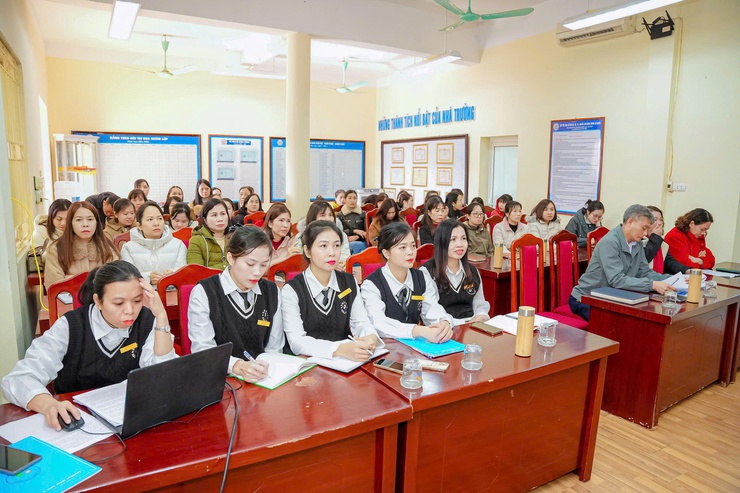 Xã Nam Phù tổ chức kiến tập chuyên đề “Xây dựng môi trường lấy trẻ làm trung tâm” tại Trường Mầm non B Vạn Phúc- Ảnh 12.