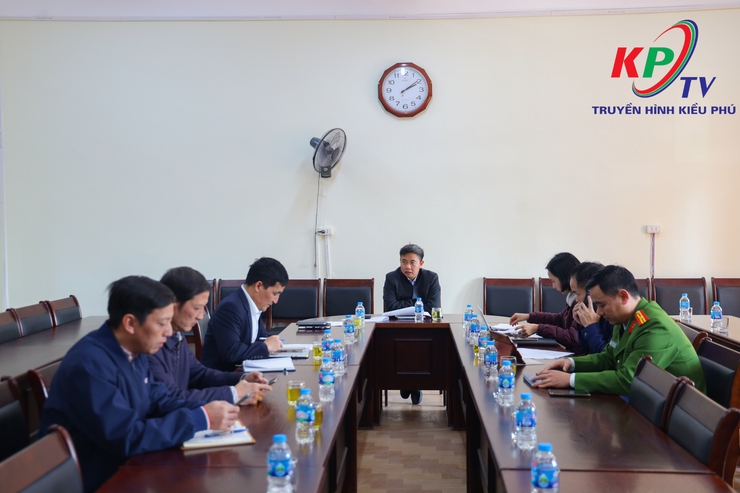 UBND xã Kiều Phú tổ chức hội nghị họp tập thể lãnh đạo UBND để nghe báo cáo các nội dung theo thẩm quyền và triển khai thực hiện nhiệm vụ trọng tâm năm 2026- Ảnh 1.