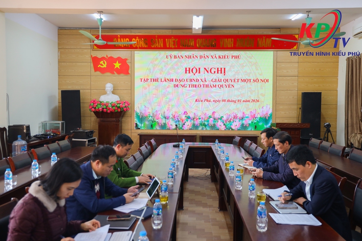 UBND xã Kiều Phú tổ chức hội nghị họp tập thể lãnh đạo UBND để nghe báo cáo các nội dung theo thẩm quyền và triển khai thực hiện nhiệm vụ trọng tâm năm 2026- Ảnh 2.