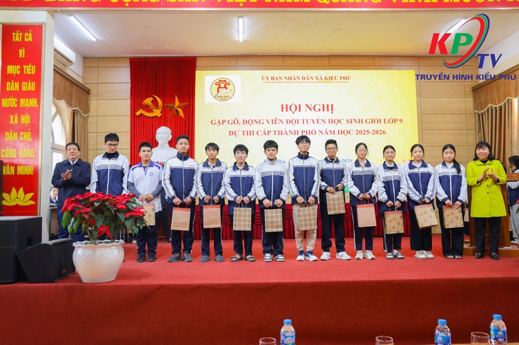 Xã Kiều Phú gặp gỡ, động viên các em học sinh lớp 9 tham dự kỳ thi học sinh giỏi cấp Thành phố năm học 2025 – 2026- Ảnh 5.