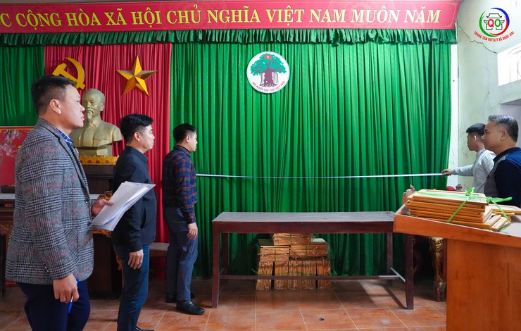 XÃ QUỐC OAI CHỦ ĐỘNG KIỂM TRA, KHẢO SÁT CƠ SỞ VẬT CHẤT, CHUẨN BỊ TỐT CÁC ĐIỀU KIỆN PHỤC VỤ NGÀY BẦU CỬ 15/3/2026- Ảnh 1.