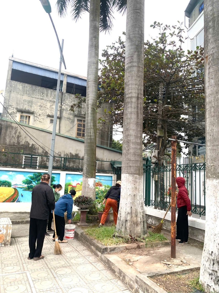 Các tổ dân phố duy trì phong trào tổng vệ sinh môi trường sáng thứ Bảy hàng tuần- Ảnh 8.