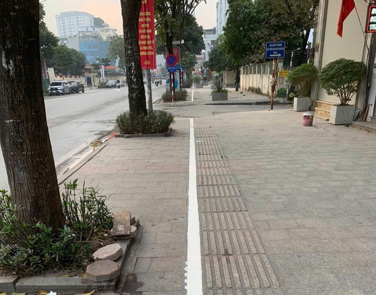 PHƯỜNG PHƯƠNG LIỆT RA QUÂN CHỈNH TRANG ĐÔ THỊ, QUYẾT TÂM GIẢI QUYẾT CÁC “ĐIỂM NGHẼN” VỀ TRẬT TỰ ĐÔ THỊ- Ảnh 2.