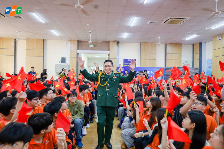 Trường Tiểu học & THCS FPT Cầu Giấy đưa lịch sử đến gần học sinh thông qua chương trình "Chiến hào năm ấy, khát vọng hôm nay"- Ảnh 3.