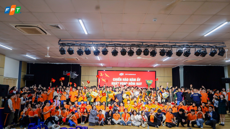 Trường Tiểu học & THCS FPT Cầu Giấy đưa lịch sử đến gần học sinh thông qua chương trình "Chiến hào năm ấy, khát vọng hôm nay"- Ảnh 4.