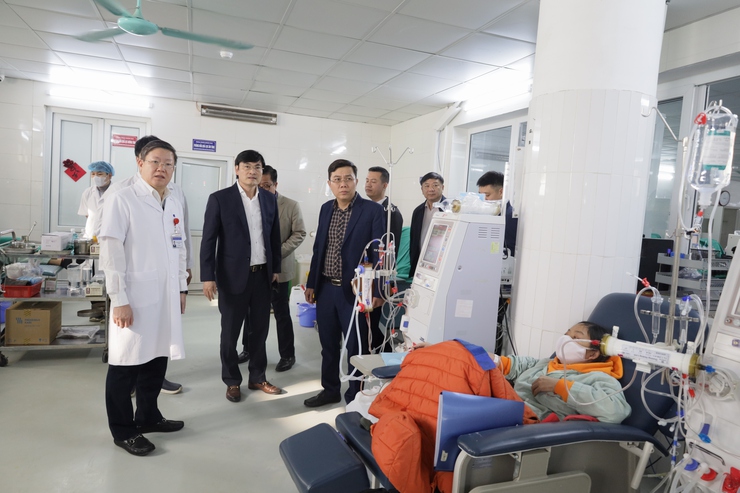 Giám đốc Sở Y tế Hà Nội đến thăm và làm việc tại một số cơ sở y tế trên địa bàn- Ảnh 2.