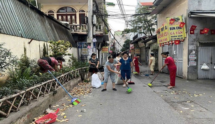 ĐÔNG NGẠC QUYẾT LIỆT TRONG CÔNG TÁC QUẢN LÝ ĐẤT ĐAI, TRẬT TỰ XÂY DỰNG, VỆ SINH MÔI TRƯỜNG, VĂN MINH ĐÔ THỊ- Ảnh 3.