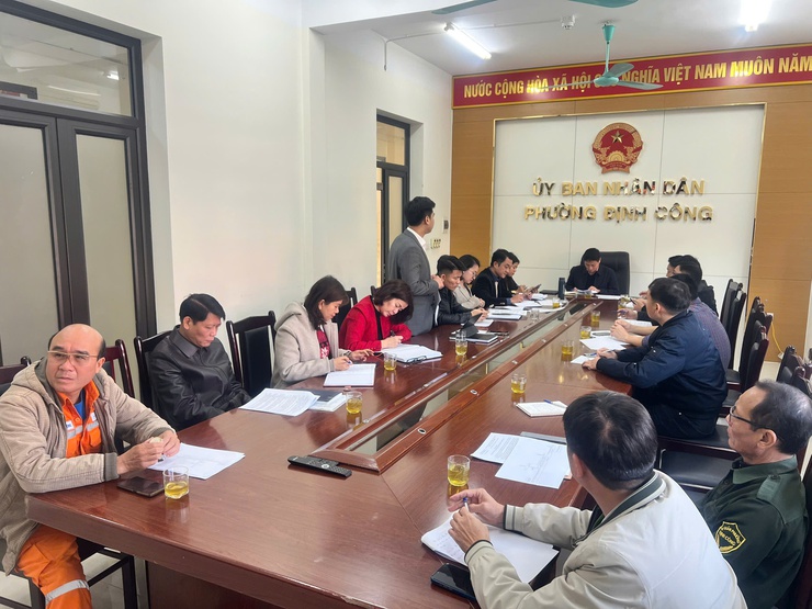 PHƯỜNG ĐỊNH CÔNG TRIỂN KHAI KẾ HOẠCH TỔ CHỨC HỘI CHỢ HOA XUÂN BÍNH NGỌ 2026- Ảnh 4.