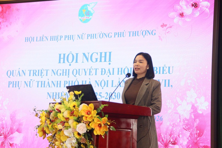 Hội LHPN Phường Phú Thượng tổ chức hội nghị quán triệt nghị quyết, ra mắt mô hình “tổ phụ nữ số” và gặp mặt cán bộ hội nhân dịp Tết nguyên đán 2026- Ảnh 4.