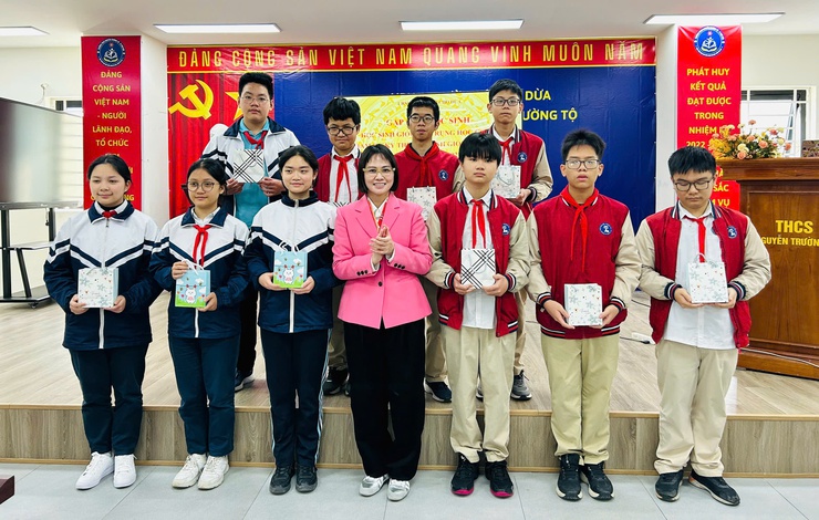 LÃNH ĐẠO UBND PHƯỜNG Ô CHỢ DỪA DỰ, ĐỘNG VIÊN HỌC SINH THAM DỰ KỲ THI HỌC SINH GIỎI THÀNH PHỐ- Ảnh 1.