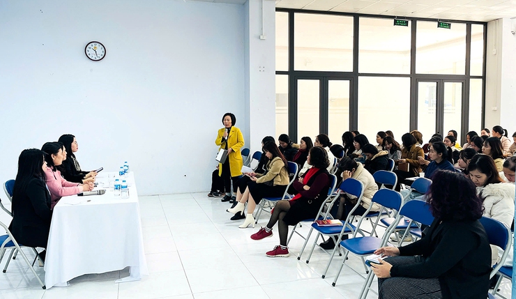 Phường Thanh Xuân đẩy mạnh mô hình giáo dục mầm non song ngữ Việt - Anh- Ảnh 2.