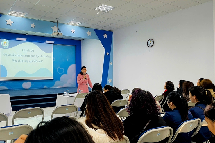 Phường Thanh Xuân đẩy mạnh mô hình giáo dục mầm non song ngữ Việt - Anh- Ảnh 4.