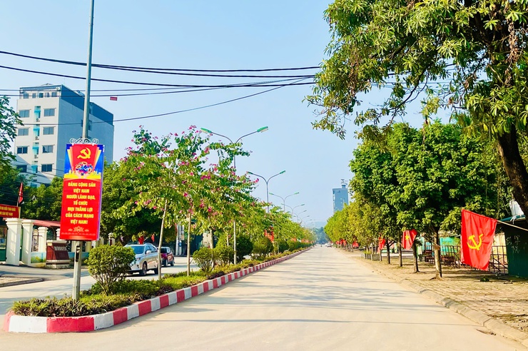 XÃ HÒA LẠC TẬP TRUNG TRIỂN KHAI CÁC NHIỆM VỤ TRỌNG TÂM TRƯỚC, TRONG VÀ SAU TẾT NGUYÊN ĐÁN BÍNH NGỌ 2026- Ảnh 4.