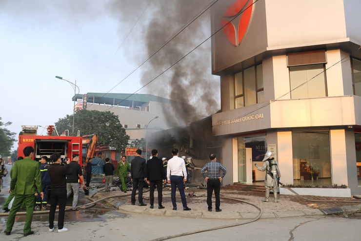 Quốc Oai kịp thời khống chế vụ cháy tại cửa hàng kinh doanh ăn uống- Ảnh 12.