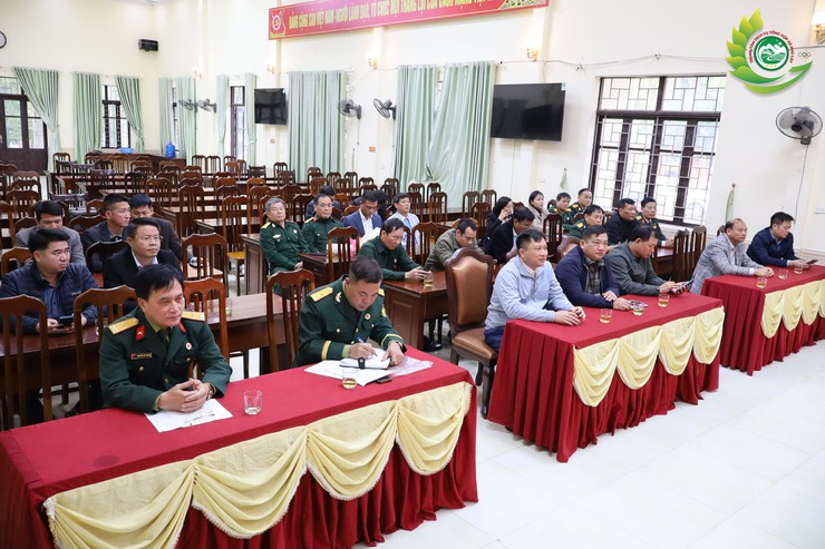 Hội Cựu chiến binh xã Phú Cát công bố quyết định thành lập Chi hội Cựu chiến binh cơ quan xã gồm 19 đồng chí- Ảnh 2.