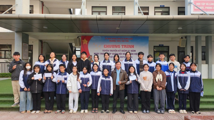 Xã Hưng Đạo gặp mặt, động viên học sinh tham dự kỳ thi Học sinh giỏi cấp Thành phố- Ảnh 2.