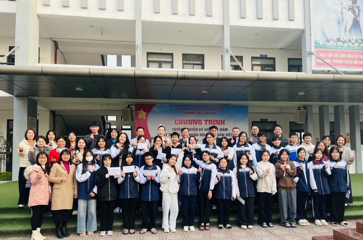 Xã Hưng Đạo gặp mặt, động viên học sinh tham dự kỳ thi Học sinh giỏi cấp Thành phố- Ảnh 1.