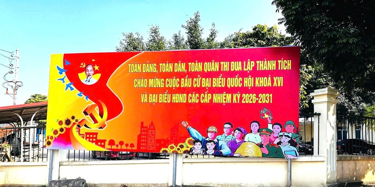 XÃ HÒA LẠC TẬP TRUNG TRIỂN KHAI CÁC NHIỆM VỤ TRỌNG TÂM TRƯỚC, TRONG VÀ SAU TẾT NGUYÊN ĐÁN BÍNH NGỌ 2026- Ảnh 1.