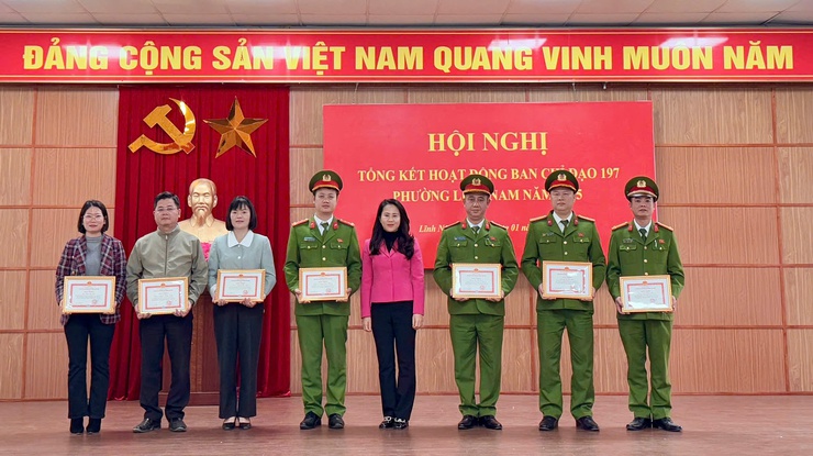 Phường Lĩnh Nam tổng kết hoạt động Ban Chỉ đạo 197 năm 2025 và triển khai nhiệm vụ năm 2026- Ảnh 5.