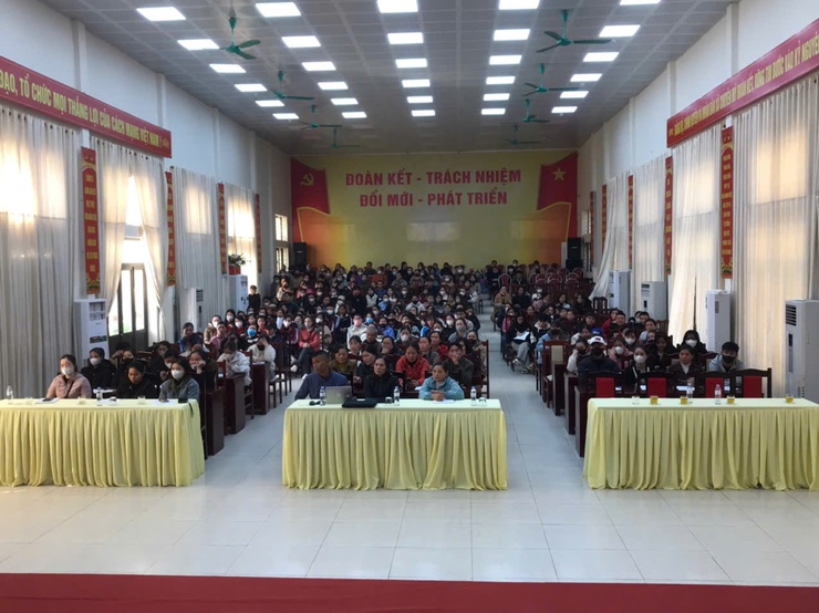 Tuyên truyền phổ biến pháp luật và hướng dẫn lái xe an toàn cho hội viên phụ nữ xã Chuyên Mỹ- Ảnh 2.