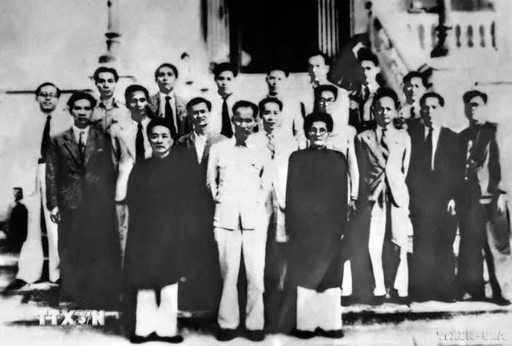 TỔNG TUYỂN CỬ NĂM 1946 – DẤU MỐC KHAI SINH NỀN DÂN CHỦ VIỆT NAM VÀ NHỮNG BÀI HỌC ĐỐI VỚI CÔNG TÁC Ở CƠ SỞ HIỆN NAY- Ảnh 1.