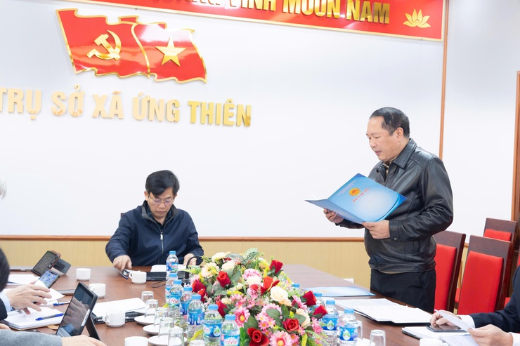 UBND xã Ứng Thiên đánh giá kết quả triển khai các kế hoạch trọng tâm, chuẩn bị tốt các điều kiện phục vụ Nhân dân đón Tết Bính Ngọ 2026- Ảnh 3.