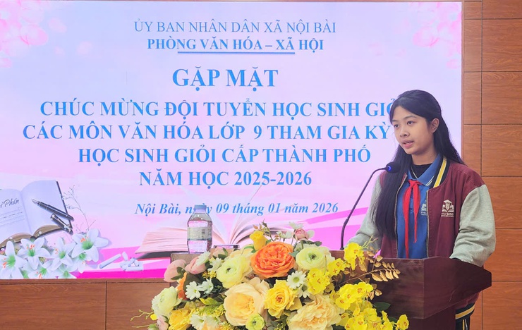 Xã Nội Bài gặp mặt đội tuyển tham dự kỳ thi học sinh giỏi khối THCS cấp thành phố năm học 2025–2026- Ảnh 4.