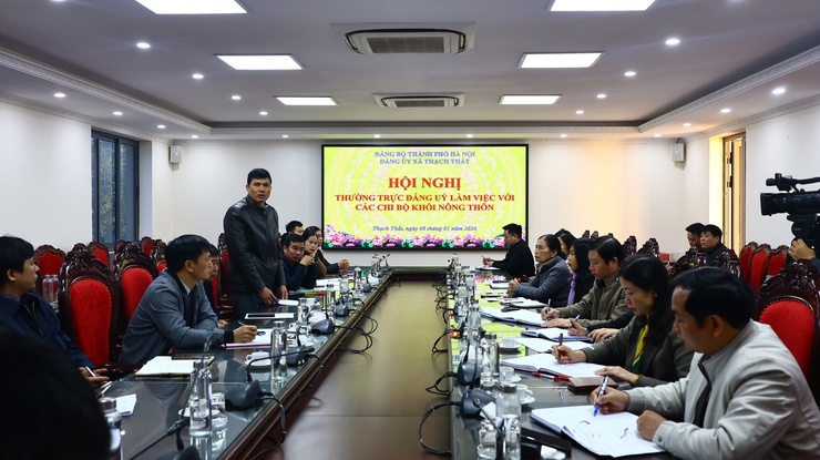 Thường trực Đảng ủy xã Thạch Thất tổ chức hội nghị làm việc với 11 chi bộ thôn trên địa bàn xã- Ảnh 2.