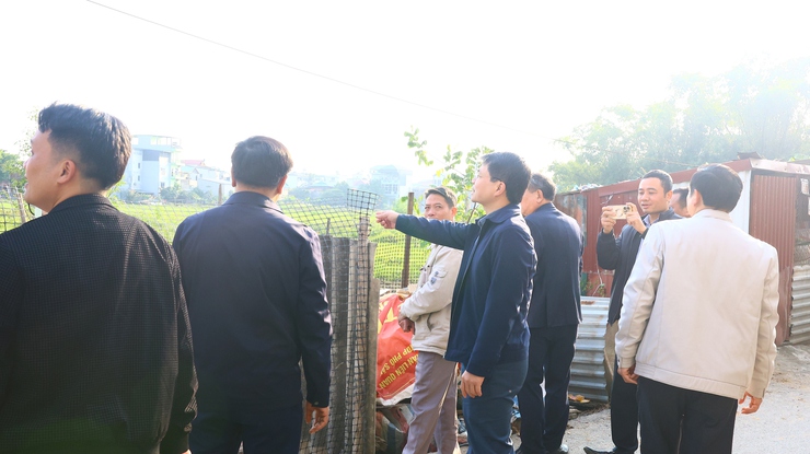 Thường trực Đảng ủy xã Thạch Thất tổ chức hội nghị làm việc với 11 chi bộ thôn trên địa bàn xã- Ảnh 7.