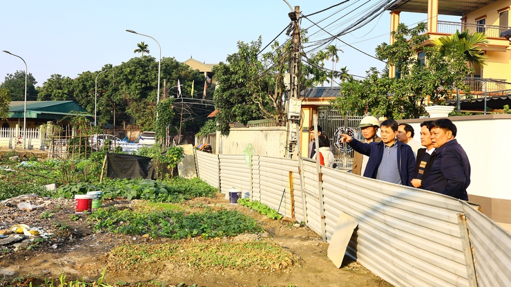 Thường trực Đảng ủy xã Thạch Thất tổ chức hội nghị làm việc với 11 chi bộ thôn trên địa bàn xã- Ảnh 3.