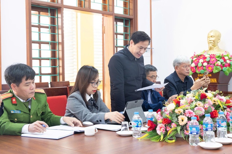 UBND xã Ứng Thiên đánh giá kết quả triển khai các kế hoạch trọng tâm, chuẩn bị tốt các điều kiện phục vụ Nhân dân đón Tết Bính Ngọ 2026- Ảnh 2.