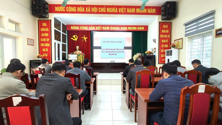 Xã Đoài Phương tham dự Hội nghị phổ biến pháp luật về bầu cử- Ảnh 2.