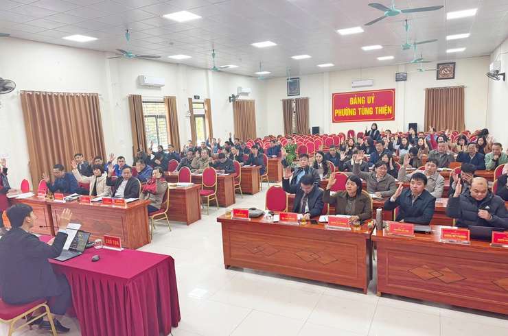 Đảng ủy phường Tùng Thiện tổ chức Hội nghị lấy ý kiến đối với người được giới thiệu ứng cử Đại biểu HĐND các cấp nhiệm kỳ 2026-2031- Ảnh 1.